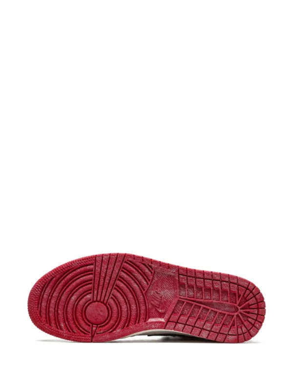 Jordan Air Jordan 1 Retro High OG "Chicago Lost And Found" sneakers - Image 2