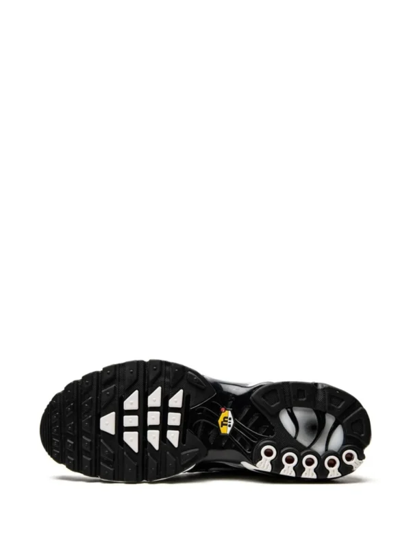Nike Air Max Plus "Black/Silver" sneakers - Image 2