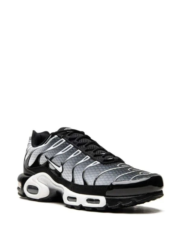 Nike Air Max Plus "Black/Silver" sneakers - Image 3
